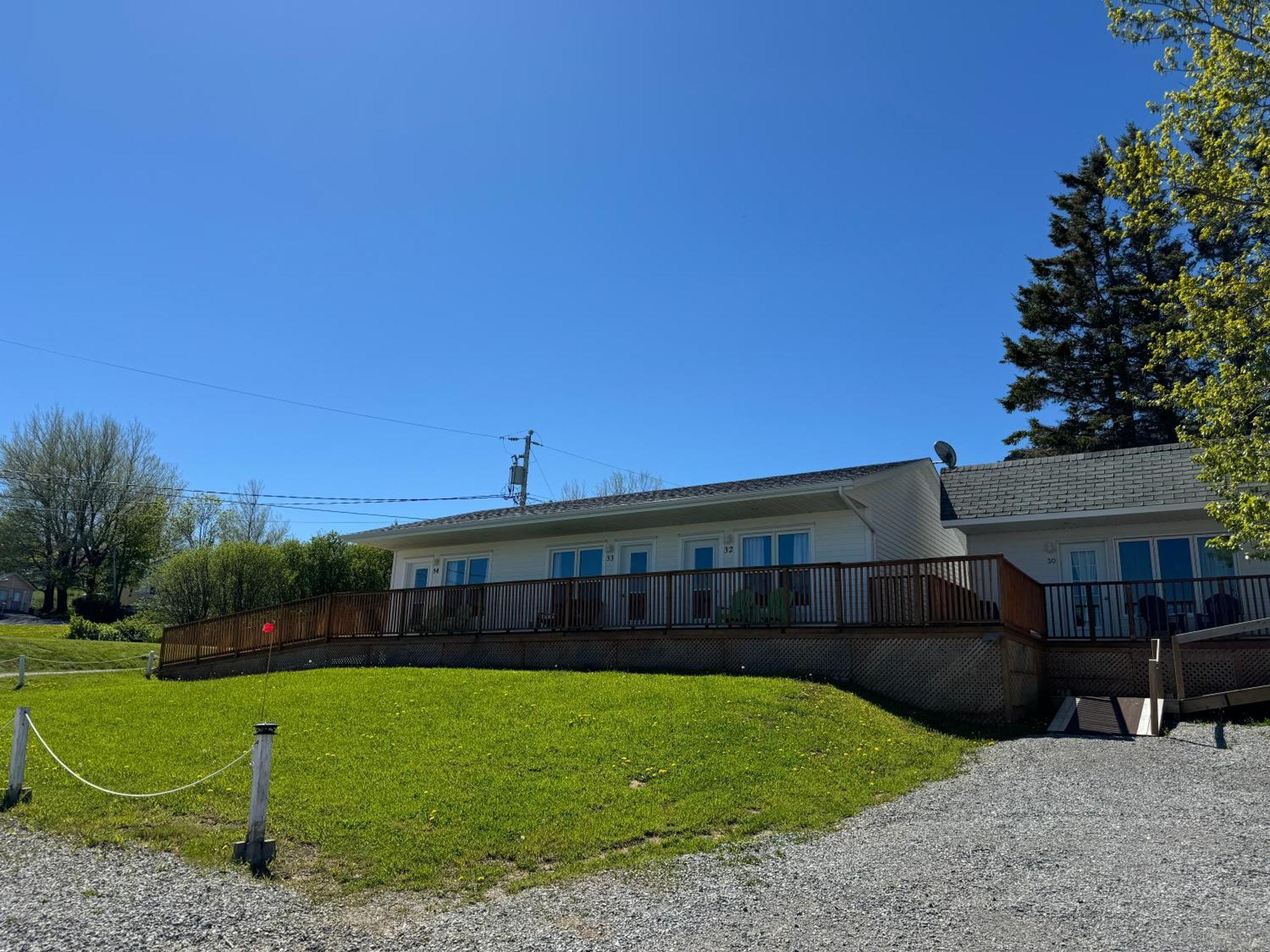 Hotel-Motel Fleur de Lys Perce Buitenkant foto