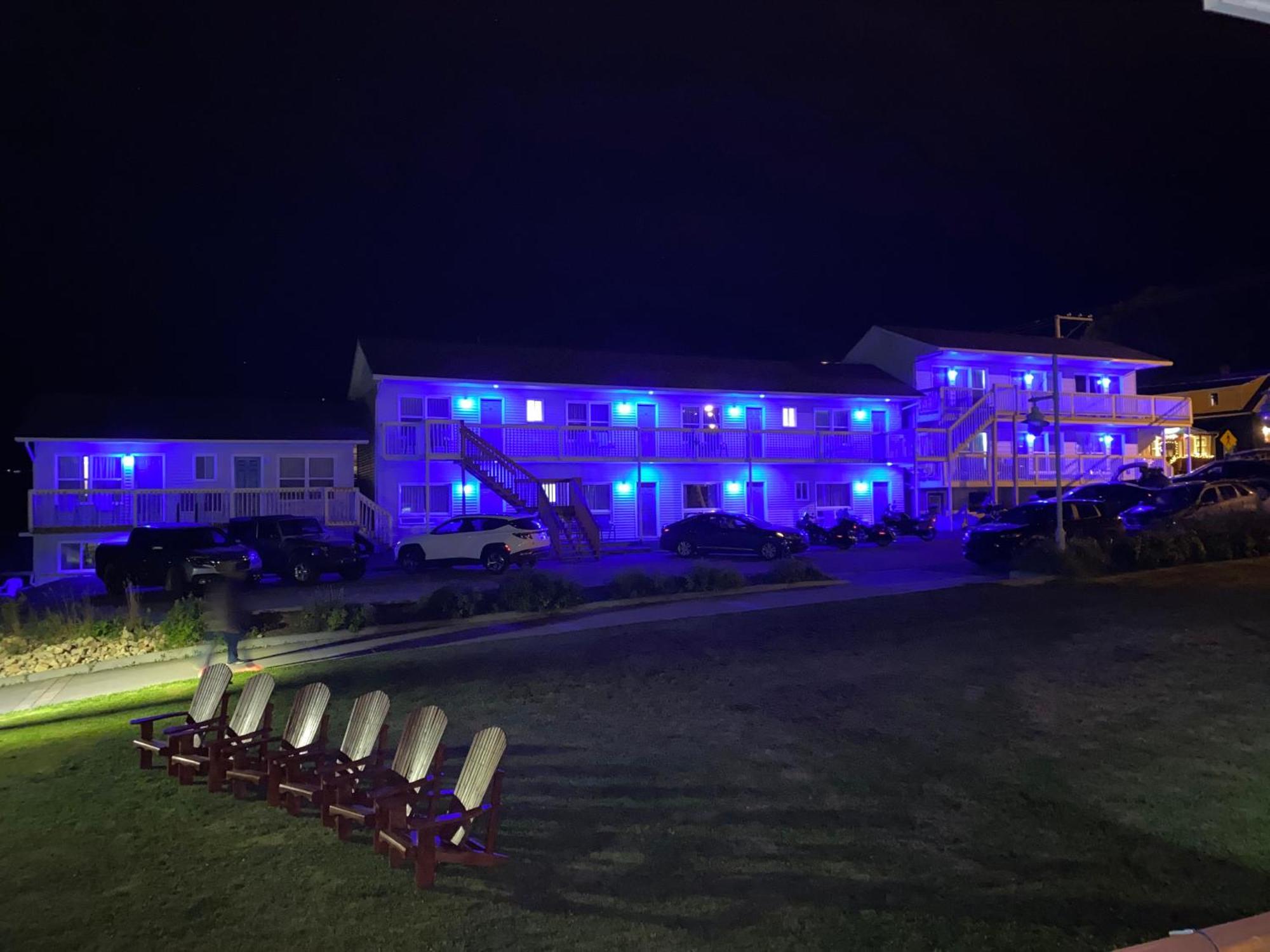 Hotel-Motel Fleur de Lys Perce Buitenkant foto