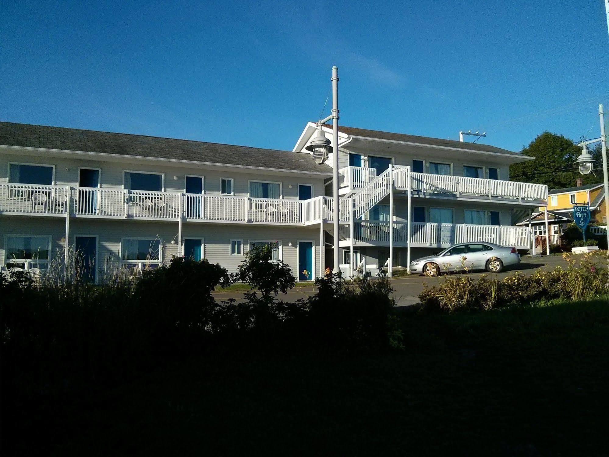 Hotel-Motel Fleur de Lys Perce Buitenkant foto